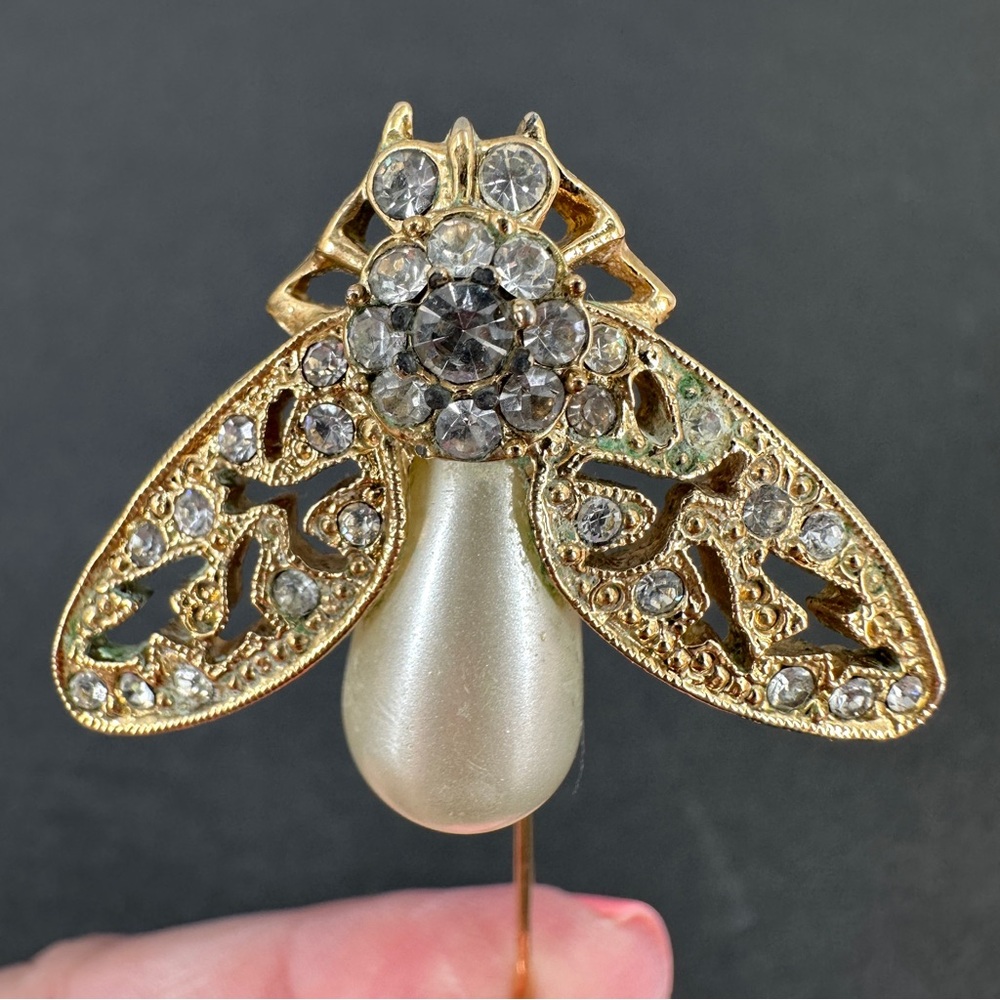 Vintage Bee Fly Bug Insect Stick Hat Lapel Pin Gold Tone Rhinestone Faux Pearl - Picture 4 of 16